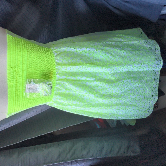 Aeropostale Neon Lace Dress Small - Picture 4 of 7